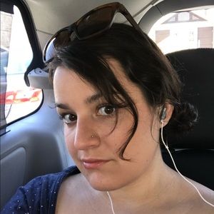 Meet your Posher, April